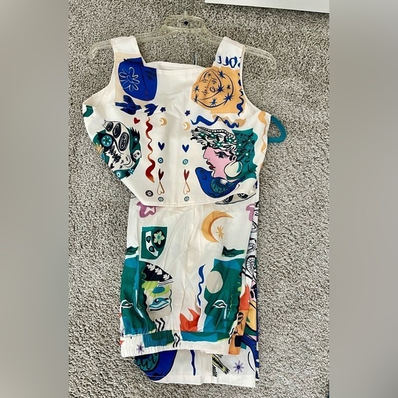 Graphic 2 Piece Pants & Top - Picture 5 of 5